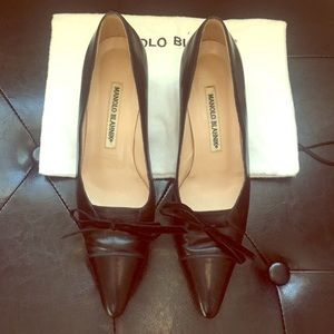 Manolo Blahnik black kitten heels with velvet bow